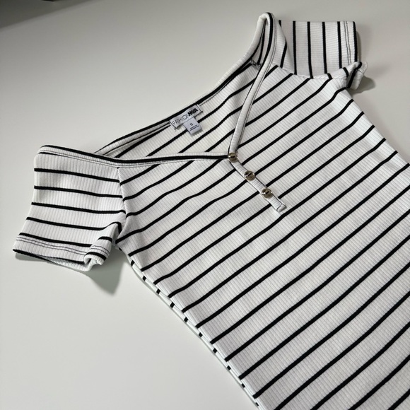 Fashion Nova Striped Off-Shoulder Top - Picture 6 of 6